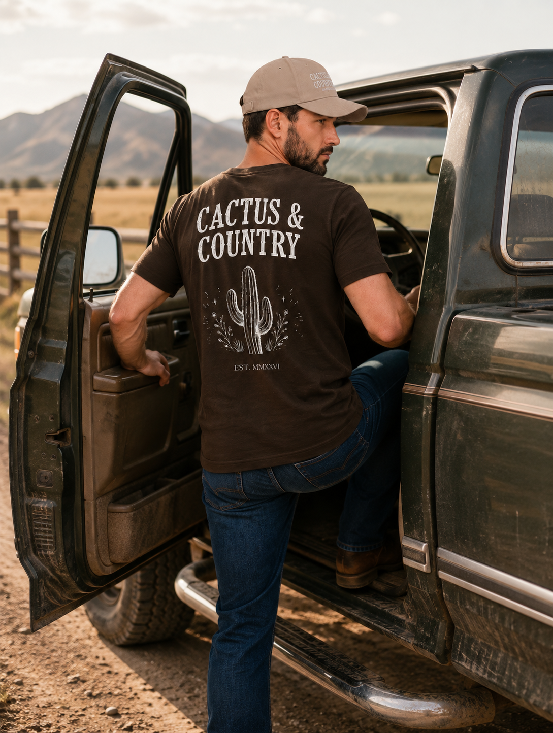 Cactus & Country western logo tee in brown – view 2